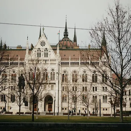 Parliament Exclusive Gallery * Budapest