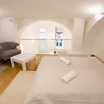 Parliament Exclusive Gallery Apartment Budapest